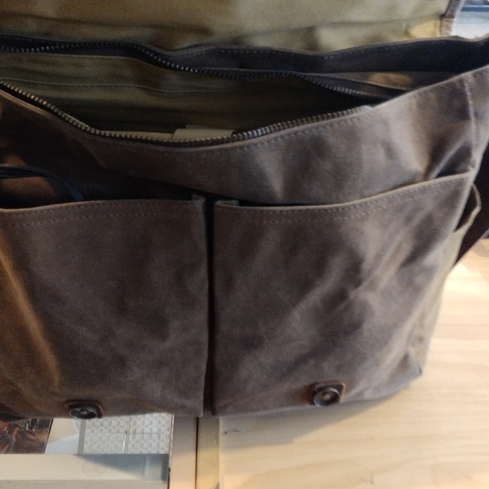 Newhey Vintage Brown Canvas Messenger Bag - Picture 6 of 10